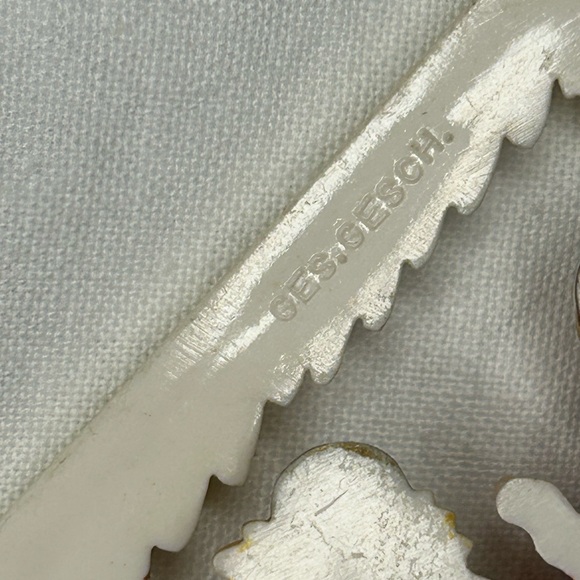 VINTAGE West Germany Ges. Gesch 3D Ornaments. Set of 3. Santa, Manger, Angel - Picture 6 of 8